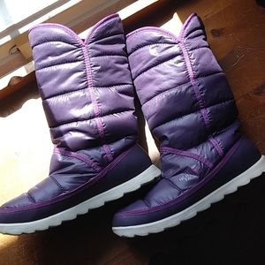 The North Face Boots Ladies size 8 Thermoball